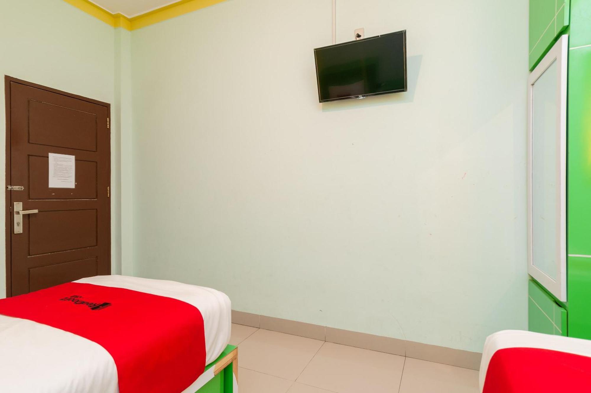 Reddoorz Syariah At Dinda Residence Medan Eksteriør billede