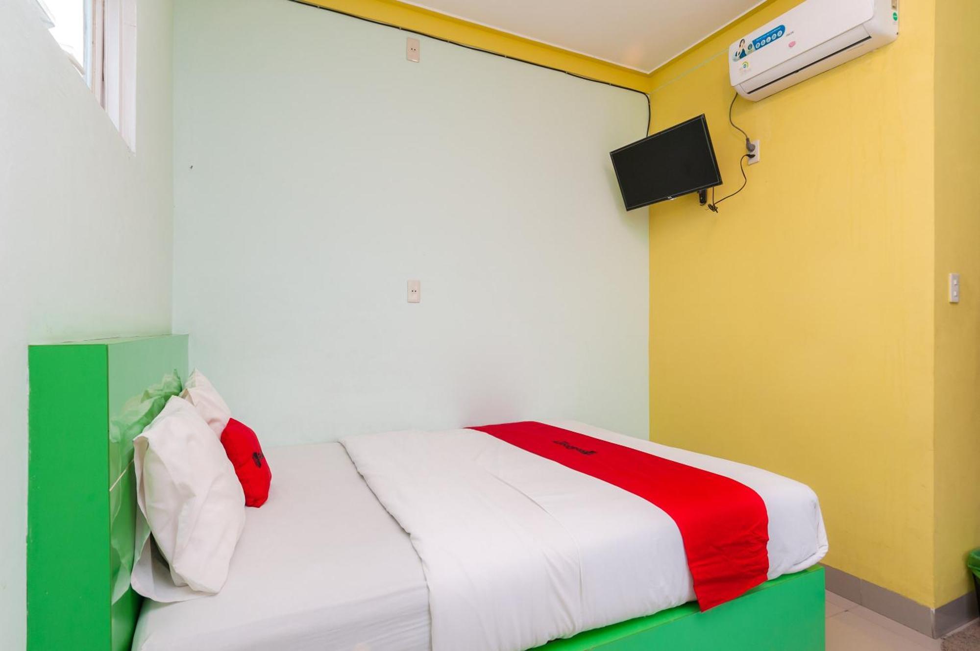 Reddoorz Syariah At Dinda Residence Medan Eksteriør billede