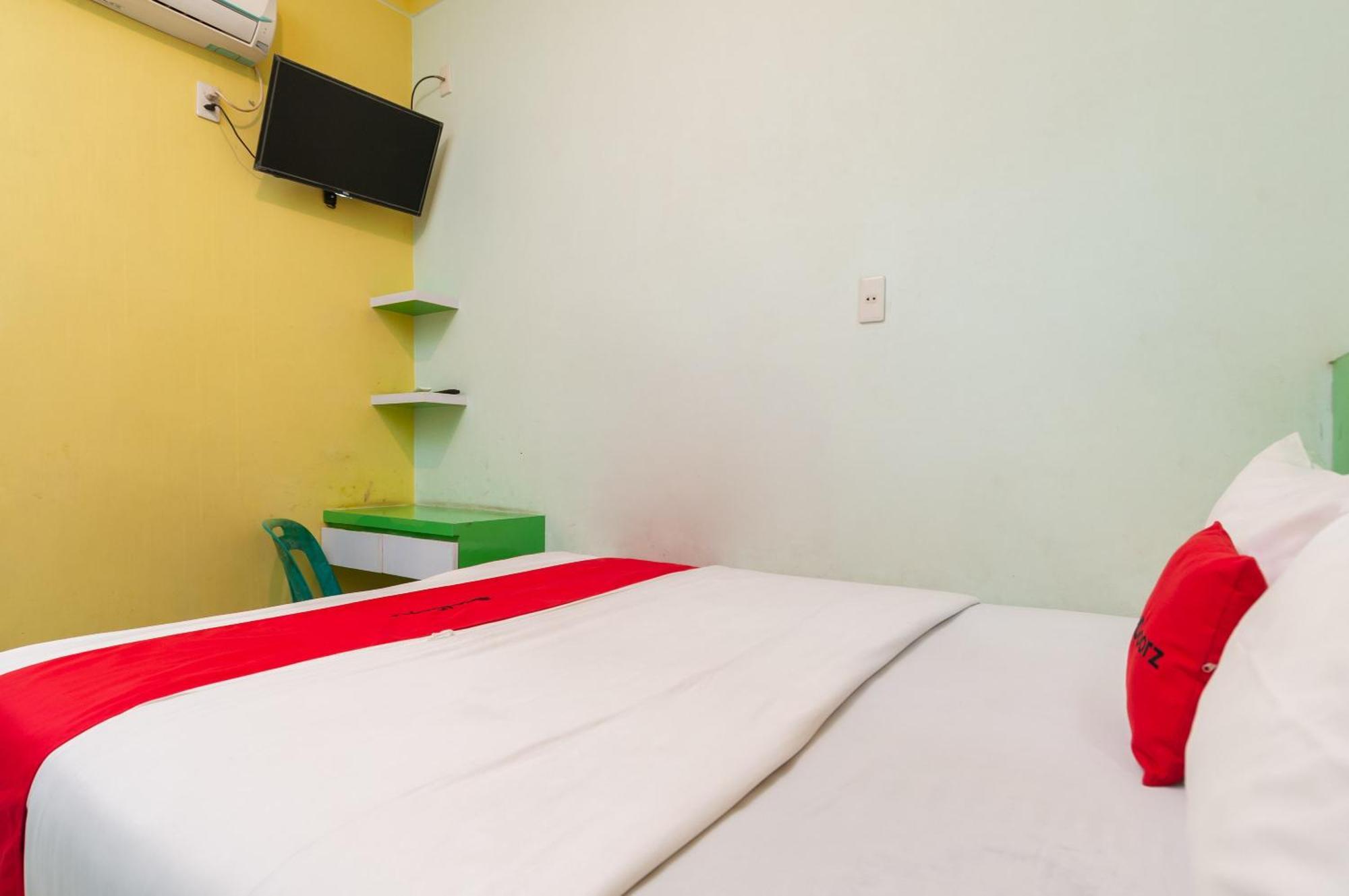 Reddoorz Syariah At Dinda Residence Medan Eksteriør billede