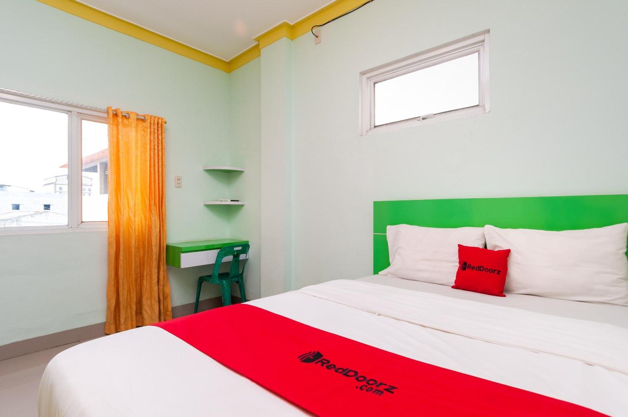 Reddoorz Syariah At Dinda Residence Medan Eksteriør billede