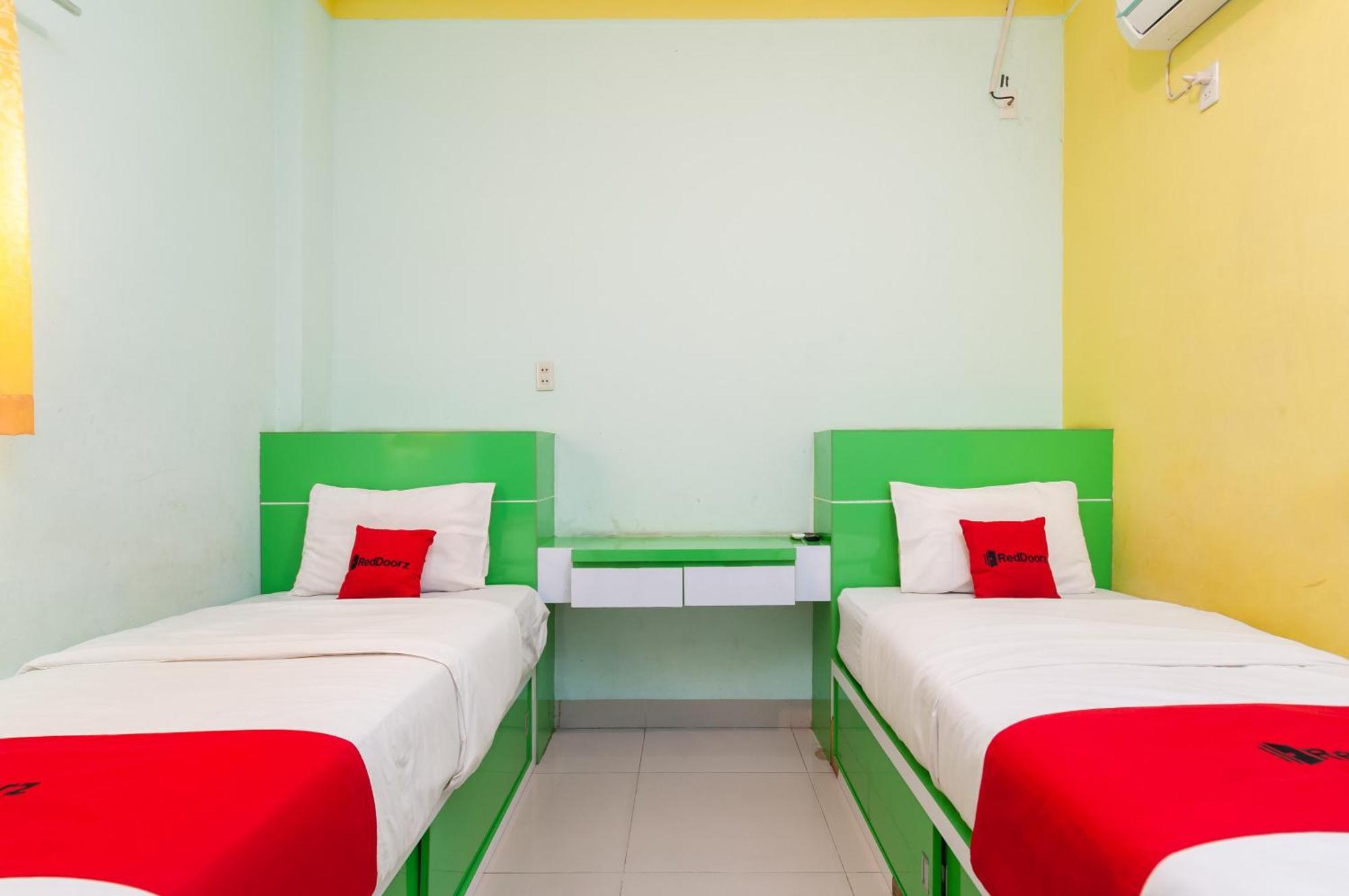 Reddoorz Syariah At Dinda Residence Medan Eksteriør billede