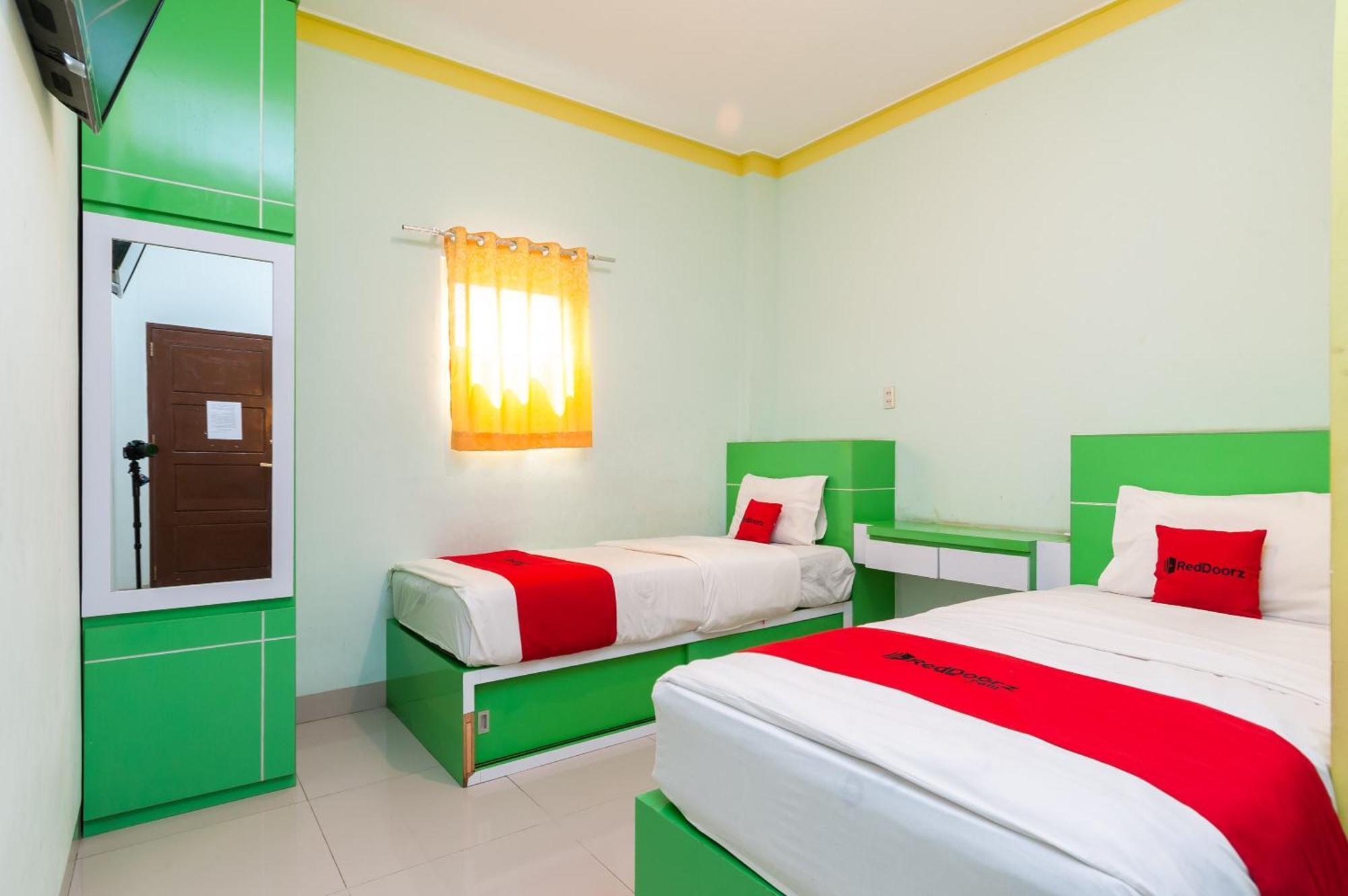 Reddoorz Syariah At Dinda Residence Medan Eksteriør billede