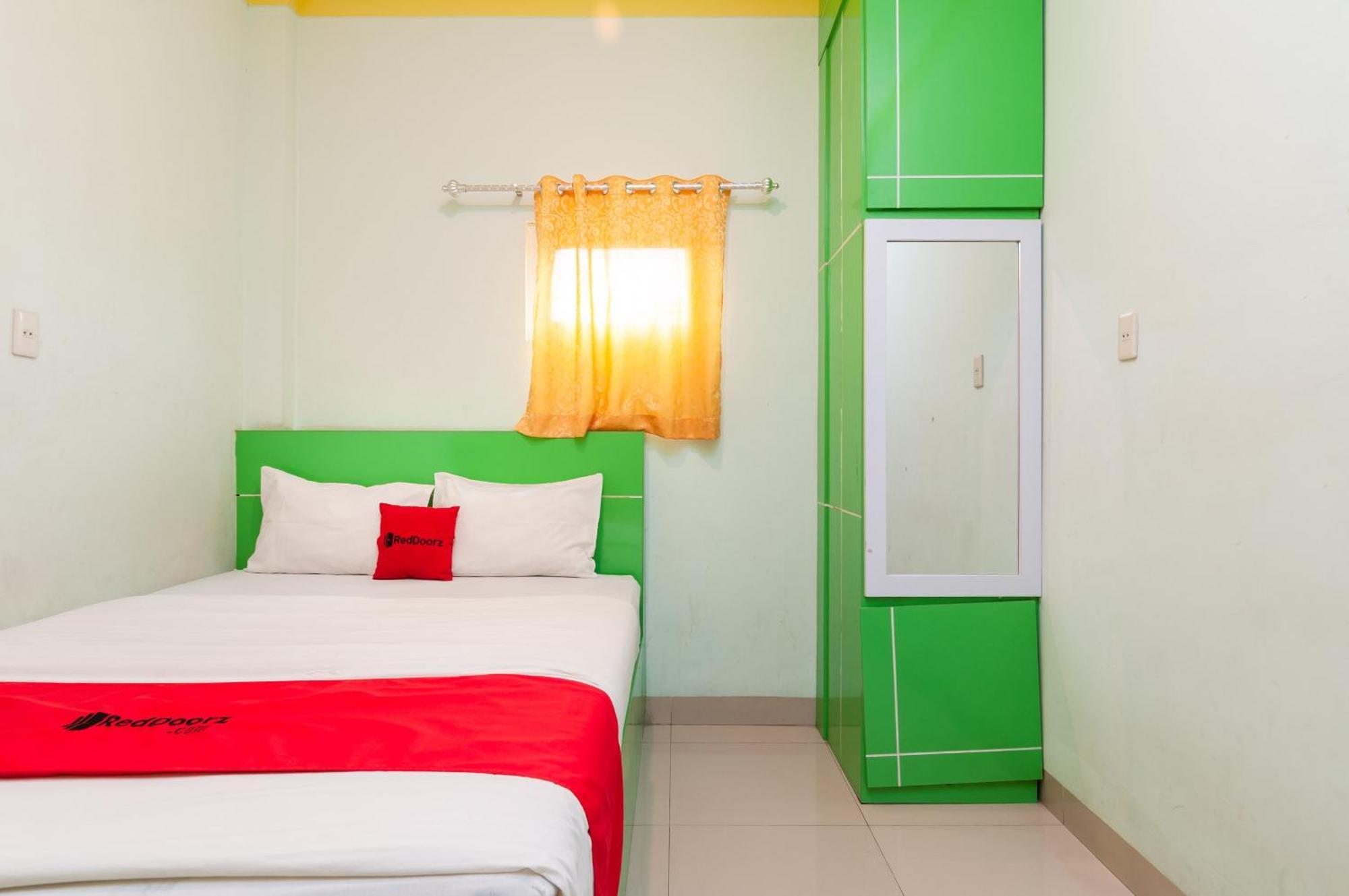 Reddoorz Syariah At Dinda Residence Medan Eksteriør billede