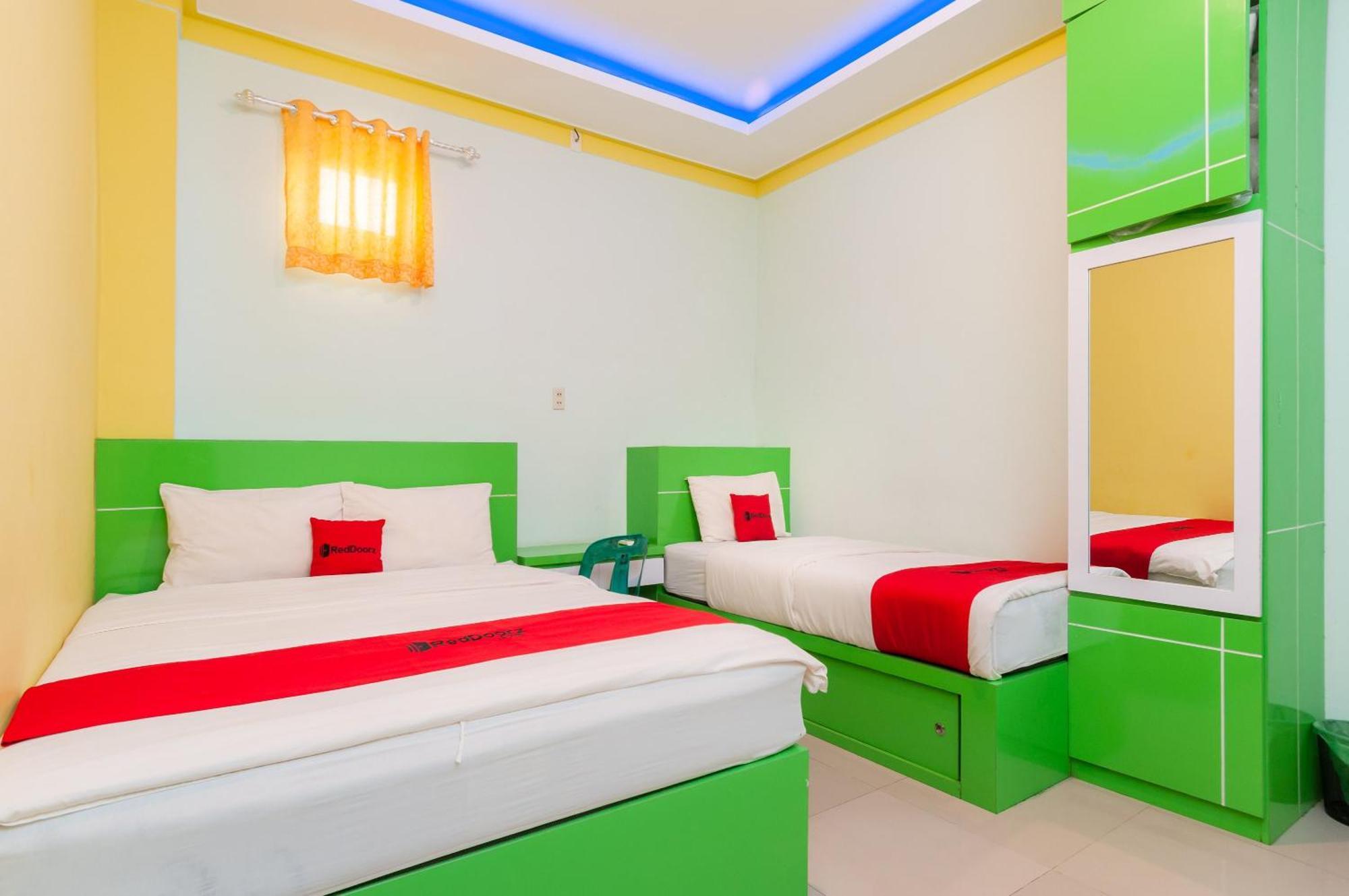 Reddoorz Syariah At Dinda Residence Medan Eksteriør billede