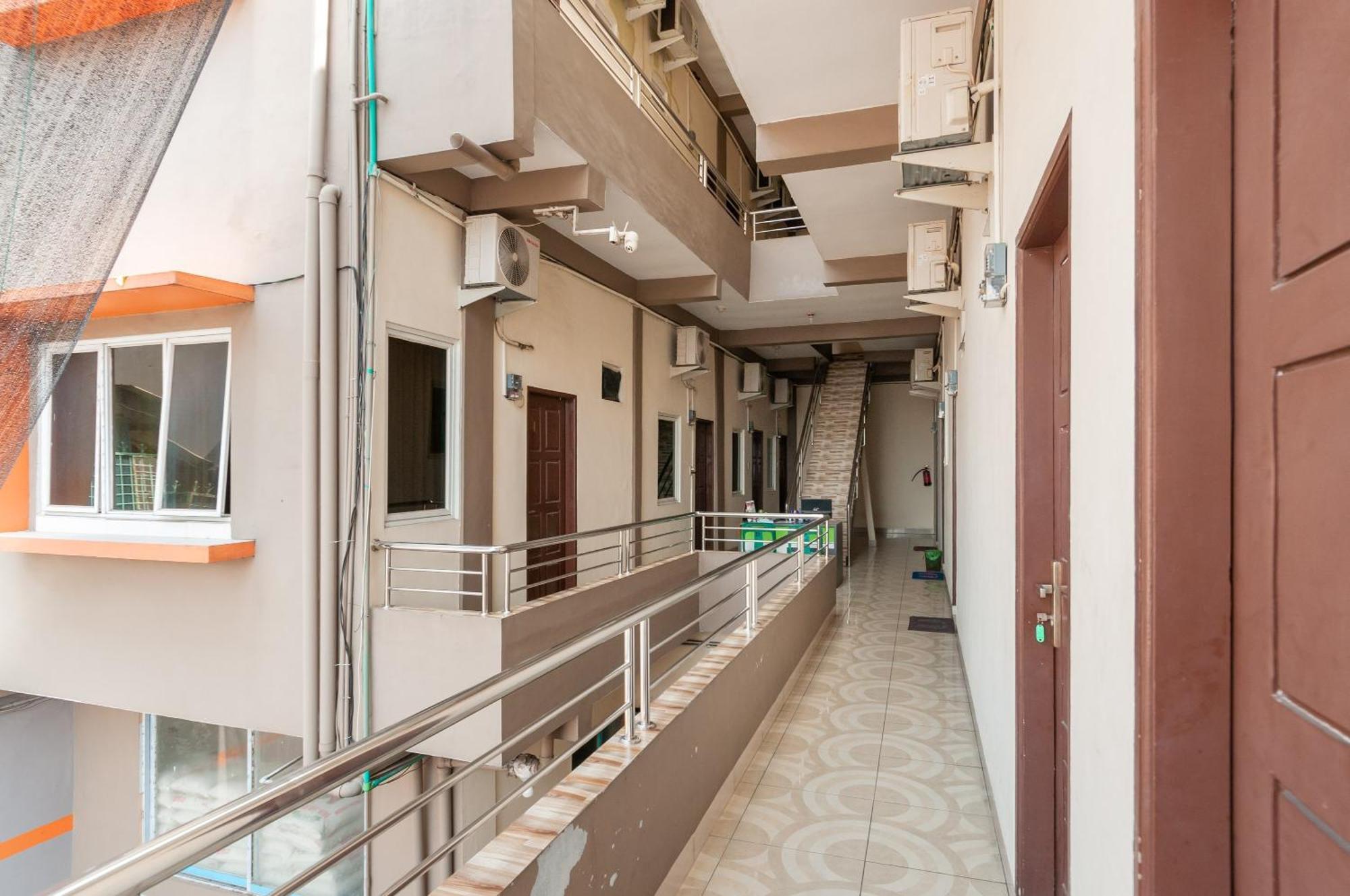 Reddoorz Syariah At Dinda Residence Medan Eksteriør billede